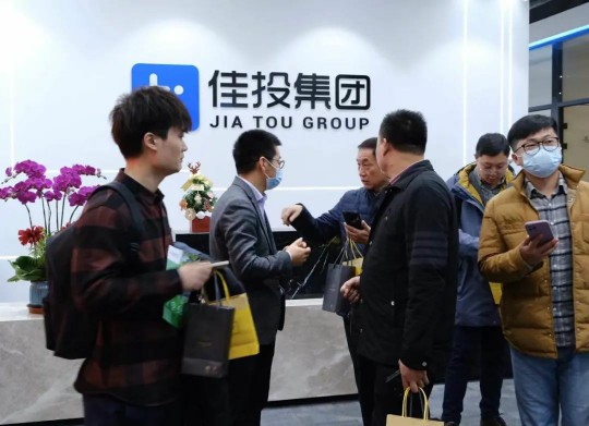 维多利亚老品牌vic(集团)官方网站